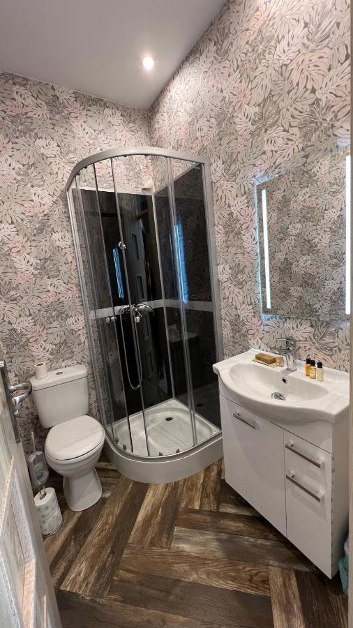 Krzyż Fitnessfun Bed & Breakfast エクステリア 写真