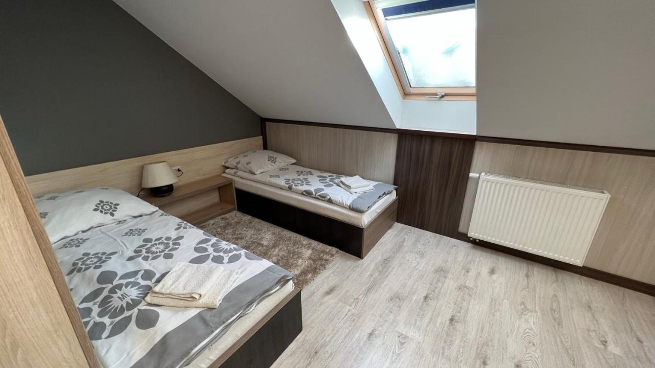 Krzyż Fitnessfun Bed & Breakfast エクステリア 写真